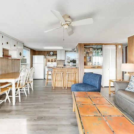 Pair O Dice Villa Gulf Highlands Bagian luar foto